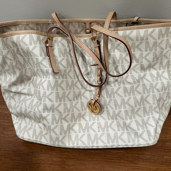 Michael Kors Signature White and Tan Tote - Picture 1 of 2